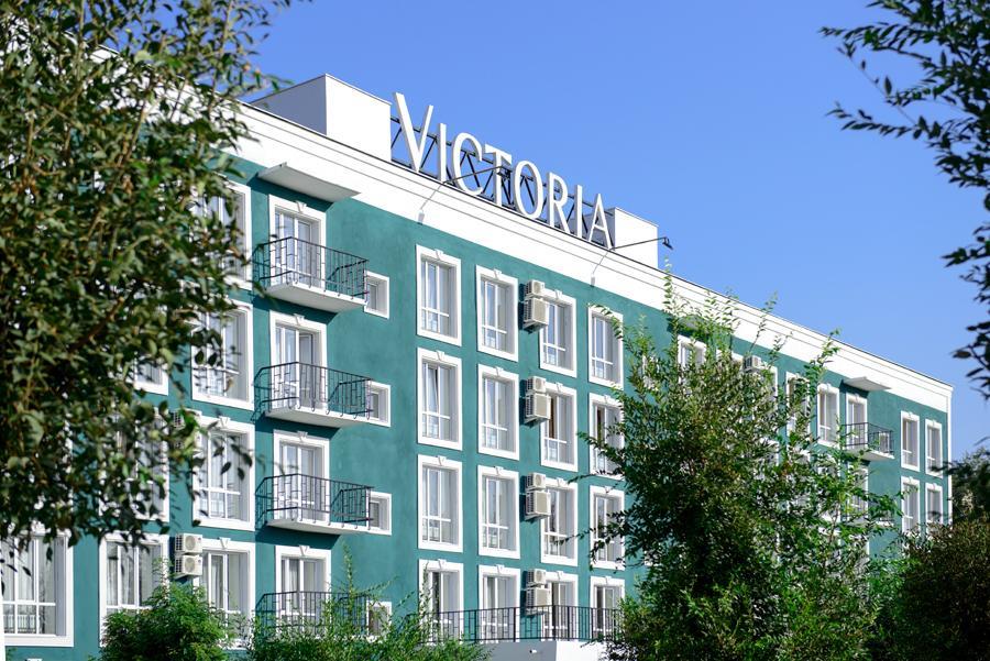 Hotel Victoria Kapsagaj Kültér fotó